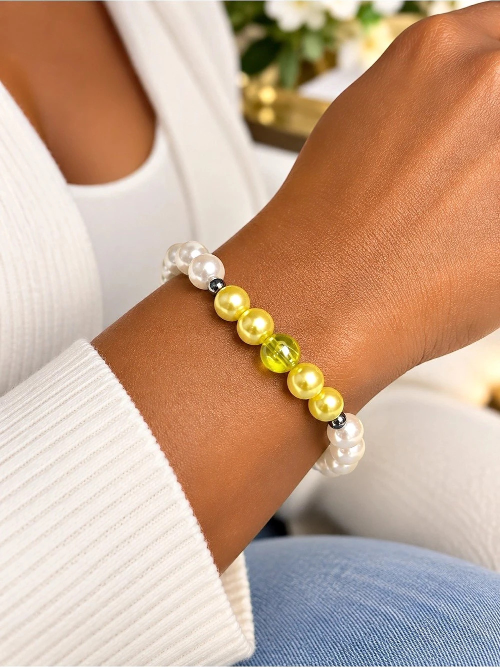 Pearl Beaded Bracelet in White & Yellow Like New